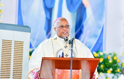 Askofu Mkuu wa Jimbo Kuu Katoliki la Dar es Salaam, Mhashamu Sana Jude Thaddaeus Ruwa’ichi.