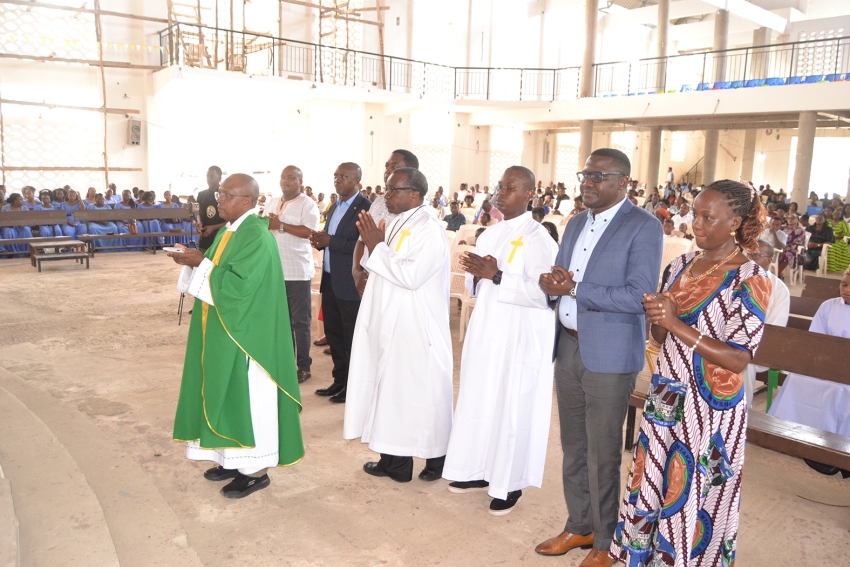 Askofu awageukia Viongozi Halmashauri ya Walei