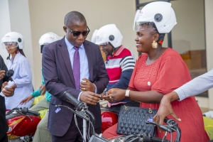 Dk. Jingu ataka Maafisa kujituma