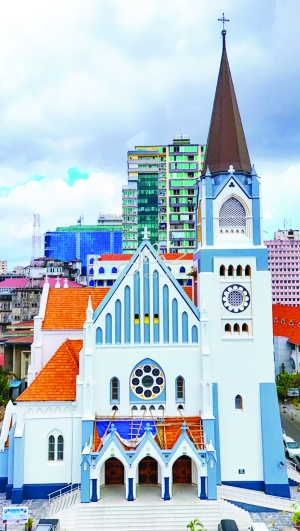 Kanisa Kuu la Mtakatifu Yosefu Jimbo Kuu Katoliki la Dar es Salaam.